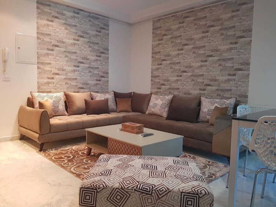 Lovely Near Mall - Lac2 *